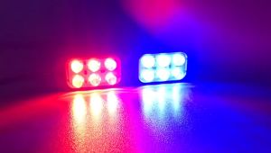 รถจักรยานยนต์ยานยนต์รถบรรทุกแรงดันไฟฟ้าต่ำ มีทั้ง 12V และ 24V LED ไฟกระพริบสีแดงและสีน้ำเงิน