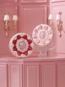 Flower Knows Strawberry Cupid Collection Pressed Powder 9.5g matte natural brightening