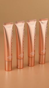 O.TWO.O Primer Invisible Pore Moisturizing Brightening Base Makeup Cream+Makeup Setting Spray +Free Makeup Sponge 3pcs