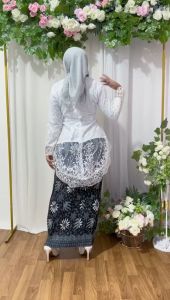 Setelan kebaya blouse valeeria - model aurora tulle - kebaya modern - outfit kekinian - pakaian bahan tulle bordir mutiara kombinasi ikat pinggang saten - baju kondangan pesta wisuda akad nikah