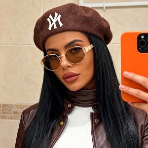 Oval Shaped Fashionable Glasses Elegant Retro Trend Versatile Men and Women Daily Wear Accessories