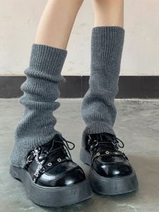 ถุงเท้ายาวถึงข้อเท้าถักนิตติ้งสีเทาสำหรับผู้หญิงในช่วงฤดูใบไม้ผลิและฤดูใบไม้ร่วง ถุงเท้าขากว้าง ทรงกระบอกปลายขา ชุดถุงเท้า