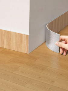 O Margo | Self-Adhesive Decorative Waterproof PVC Baseboard 木纹