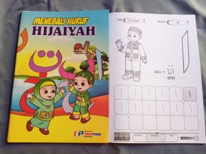 Buku Menebali huruf hijaiyah uk besar
