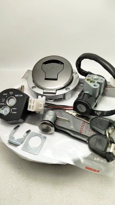 Kunci Kontak & Tutup Tangki AHM HONDA CBR150R K45