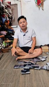 Ví nam da bò sáp - Cam kết 100% da bò thật - Bảo hành 5 năm - Thương hiệu uy tín Longdo Leather - B03