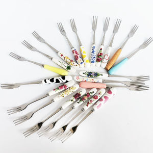 ชุดตะเกียบผลไม้ ชุดเครื่องมือดื่มชาเย็น ชุดโต๊ะทานอาหาร เครื่องมือดูดซับน้ำ ตะเกียบสเตนเลส ตะเกียบเซรามิก 5 ชิ้น