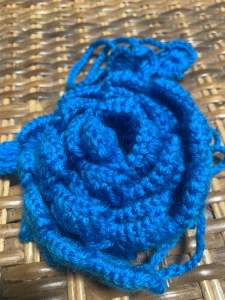 เข็มขัดไหมพรมโครเชสีฟ้า