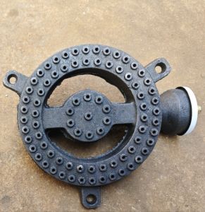 อุปกรณ์เสริมหัวเตา Multi-burner เหล็กหล่อเครื่องครัวชิ้นส่วนเตาเชิงพาณิชย์ Wenhua หัวเตาขาตั้งกล้องหม้อสนับสนุน