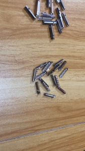 aglet ujung tali sepatu isi 500 pcs uk 4 cm