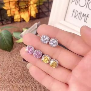 Huitan Nữ Màu Trắng Sáng/Vàng/Hồng CZ Bông Tai Thời Trang Hợp Đồng Trang Sức Chất Lượng Cao Cưới Đính Hôn Hình Học Bông Tai Đẩy Lại