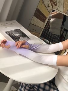 Gradual Color Changing Arm Sleeves - Ice Silk with UV Protection for Outdoor Sports Cycling Badminton and Muslim Use