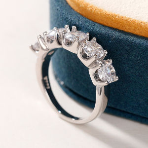 Huitan Fashion Crystal Cubic Zirconia Rings for Female AAA White CZ Office Ladys Finger Accessory Simple Stylish Women Jewelry