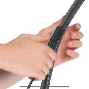 ใบปัดน้ำฝน GAC AION Y PLUS / AION ES  ของแท้ตรงรุ่น เคลือบเทฟลอน สำหรับรถพวงมาลัยขวาโดยเฉพาะ  +แถมฟรีผ้าไมโครไฟเบอร์