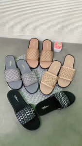 Sandal Wedges Wanita Kokop Karet Elastis Garis Halilintar Tulip - TLP 003
