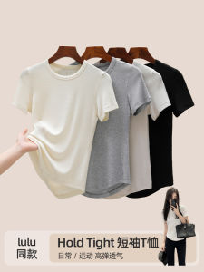 เสื้อยืดคอกลมแขนสั้นทรงสลิมฟิตสำหรับผู้หญิง ฤดูร้อน 2025 ใหม่ บาง ไหล่ตรง ทรงสลิมฟิต สำหรับออกกำลังกาย โยคะ เสื้อผ้ากีฬา ขาว