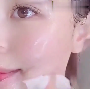 Niacinamide Brightening Cream 120ml Moisturizing Tahan Lama Untuk Meningkatkan Gas Kuning Untuk Mengurangi Bintik-bintik Warna