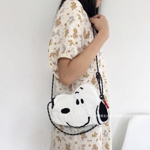Túi Đeo Chéo Mini Snoopy Dễ Thương Túi Đeo Vai Đơn Nhẹ Túi Xách Túi Điện Thoại Di Động Túi Xách Thời Trang Cho Thanh Thiếu Niên