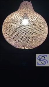 KAP LAMPU ROTAN GANTUNG. D40