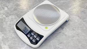 Cân Kỹ Thuật Số Có Độ Chính Xác 001 Với Các Trọng Lượng Hiệu Chuẩn Tích Hợp - Cần 2 Pin AAA (Không Đi Kèm) Cân Phòng Thí Nghiệm