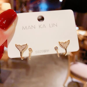 S925 Silver Needle Micro-Paved Flash Diamond Small Fish Tail Earrings Women Simple Fashion New 2022 Popular Simple Hoops