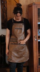 Apron Barista & Celemek Barbershop: Pilihan Premium Synthetic Leather
