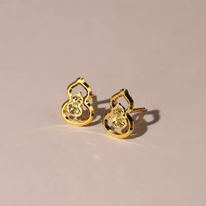 Chow Sang Sang 周生生 999 Pure Gold Essence Gourd Earrings for Women 96249E