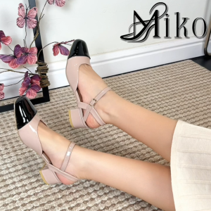 【DS】Elegant Gloosy 2inch Heels Sandals Block-Heel Mules with Ankle Strap and Square Toe Heels for women