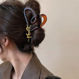 Elegant Large Letter Hair Clip Womens 2025 New Style Korean Fish Tail Hair Clip Back of Head High-End Feeling Hair Accessories