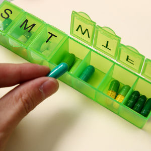 Weekly Pills Organizer with Effortless Opening Design Pill Box Portable Pill Case for Vitamins Supplements and Medications