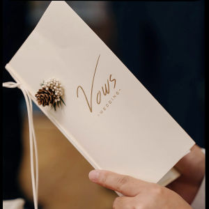 Wedding Vows Card Engaging in Marriage Proposal Simple Style Bride Groom New Host Hand Card Confession Book British Style Foldable