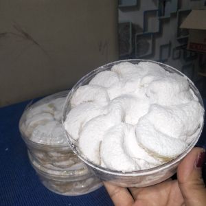 promo!!!COD!!putri salju/kue bulan sabit/(250 gram)1/4kg isi stoples