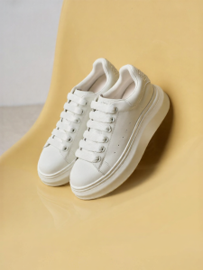 Autumn Lace-up Thick Sole Height-Increasing White Sneakers