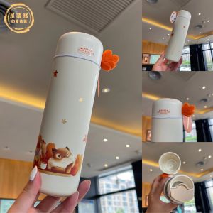 Starbuck Official Store Starbuck ถ้วย2022กลางฤดูใบไม้ร่วงเทศกาลฤดูใบไม้ร่วงที่อบอุ่นชายามบ่ายกระรอก Stereoscopic Maple Leaf สแตนเลสฉนวนกันความร้อนถ้วยดื่มถ้วย Starbuck Tumbler Starbuck แก้ว