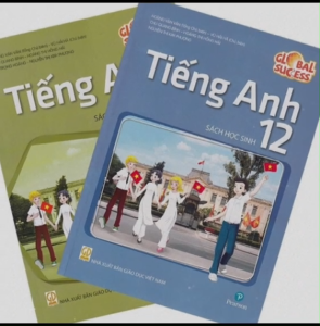 Sách - Tiếng anh lớp 12 - global success + bán kèm 1 quyển vở