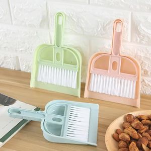 Mini Desktop Broom Dustpan Set Car Broom Sweeping Bed Garbage Shovel Small Sweeping Broom Keyboard Brush