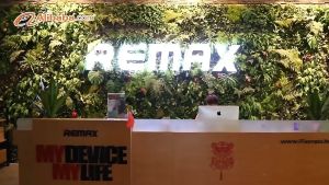 Remax RB-T9 Customized professional Ultra Large capacity earphones stereo Bluetooth wireless earbuds earphone brand