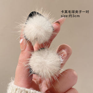 คลิปหนีบผมทรงเจ้าหญิงขนาดเล็กสำหรับฤดูใบไม้ร่วงและฤดูหนาว 2025 ใหม่สำหรับผู้หญิง คลิปหนีบผมหน้าม้าด้านข้าง เครื่องประดับผมผ้าขนสัตว์ คลิปหนีบผมขนาดเล็ก