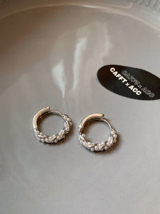 CAFFTI | Unique and Luxurious Silver Pearl Earrings Studs