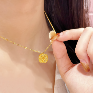 ใหม่สร้อยคอจี้น้ําตาลสี่เหลี่ยมชุบทอง ผู้หญิง แฟชั่น เรียบง่าย ดีไซน์ โซ่โลหะผสม Lockbone Chain สไตล์อบสด