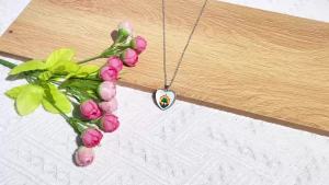 Bandai | A Knight of the Seven Kingdoms Necklace Heart Shape Pendant Necklace Jewelry Charm Fans Gift
