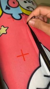 Sarung Kasur Busa Resleting Tersedia Semua Ukuran Murah Berkualitas Motif Anak Karakter BT21