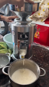 Máy xay vắt đậu nành tách nước vắt bã công suất 750W làm đậu hũ tào phớ