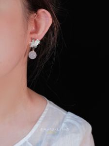 Silver Folded Flower White Agate Earrings Womens Fashion Jewelry Fresh out Handmade Mixed Material Floral Design Earrings