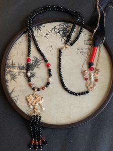 สร้อยคอแบบจีนโบราณพร้อมโบว์หางม้าและลูกปัดสำหรับผู้หญิง จี้โลหะผสม 51-80 ซม. สร้อยคอแบบมีจี้ วัสดุอื่นๆ