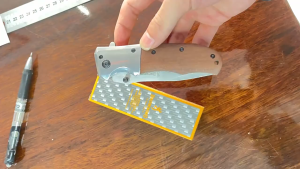 มีดพับด้ามไม้ ขนาดกลาง แบบบพกพา Browning Outdoor Knife 21CM