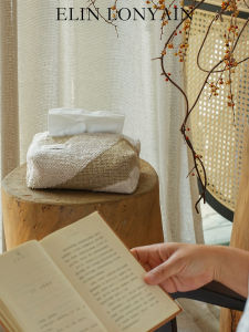 ELIN LONYAIN | Versatile Cloth Tissue Box Cover
