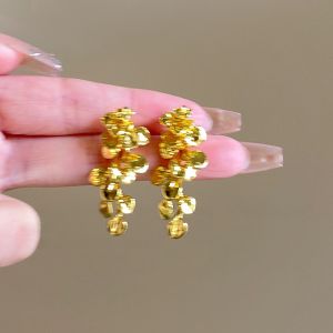 Gold Leaf Tassel Earrings Womens New 2025 round Face Vintage Luxury Feelings Earring Fresh out Leaf Shape Jewelry Accessories