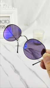 Kacamata Anti Radiasi Minus Photocromic: Pilihan Terbaik untuk Pria & Wanita