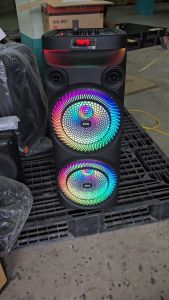 SKG ลำโพง พกพา บลูทูธ ล้อลาก 10นิ้วx2ดอก 4500 W pmpo. ไมค์ลอย 1ตัว ไฟวิบวับ (ปิด-เปิดได้) รุ่น KG-061 สีดำ